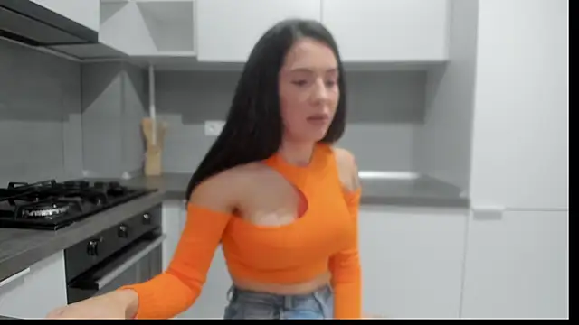 Snapshot of Emmapmg chatting on 12-19-25, 08:16 Emmapmg online show from 12-19-25, 08:16