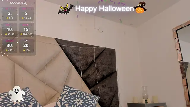 Snapshot of BonnieCute_ chatting on 10-31-25, 11:39 BonnieCute online show from 10-31-25, 11:39