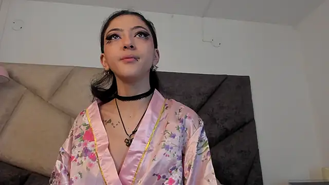 Snapshot of BonnieCute_ chatting on 12-23-25, 12:19 BonnieCute online show from 12-23-25, 12:19