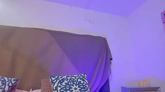 Snapshot of BonnieCute_ chatting on 01-06-26, 12:03 BonnieCute online show from 01-06-26, 12:03