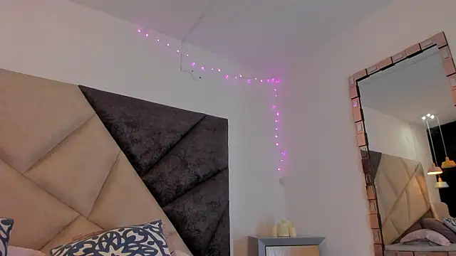 Snapshot of BonnieCute_ chatting on 02-07-26, 12:14 BonnieCute online show from 02-07-26, 12:14