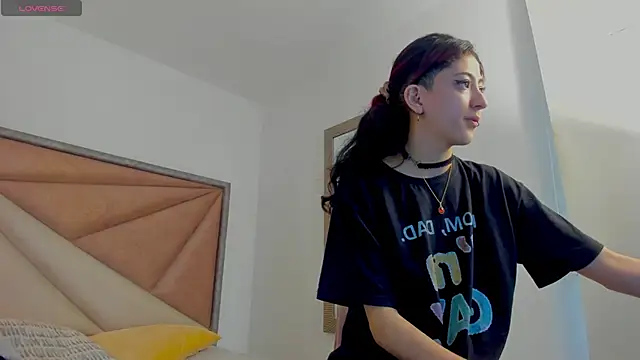 Snapshot of BonnieCute_ chatting on 02-21-26, 07:15 BonnieCute online show from 02-21-26, 07:15