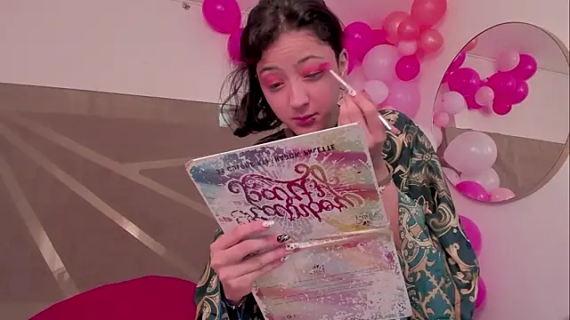 Snapshot of BonnieCute_ chatting on 03-11-26, 12:27 BonnieCute online show from 03-11-26, 12:27