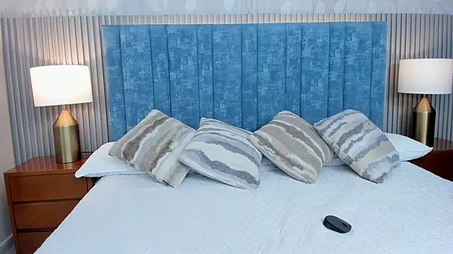 Snapshot of Ivi_Akina chatting on 11-08-25, 06:29 Ivi Akina online show from 11-08-25, 06:29