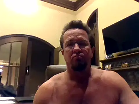 Snapshot of sluttydylan chatting on 01-11-25, 09:47 sluttydylan online show from 01-11-25, 09:47