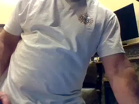Snapshot of sluttydylan chatting on 02-08-25, 05:40 sluttydylan online show from 02-08-25, 05:40