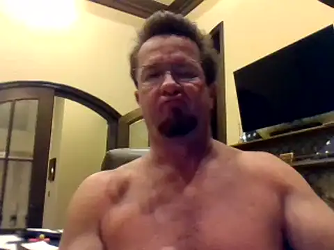 Snapshot of sluttydylan chatting on 02-25-25, 04:46 sluttydylan online show from 02-25-25, 04:46
