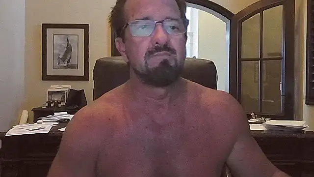Snapshot of sluttydylan chatting on 09-25-25, 09:29 sluttydylan online show from 09-25-25, 09:29