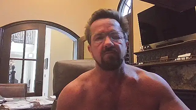 Snapshot of sluttydylan chatting on 10-14-25, 04:52 sluttydylan online show from 10-14-25, 04:52
