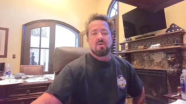 sluttydylan online show from 10-20-25, 05:35