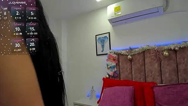 Snapshot of KathyShine chatting on 12-14-24, 09:29 KathyShine online show from 12-14-24, 09:29