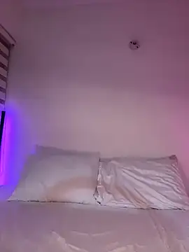 Snapshot of Cataleyasweet_19 chatting on 10-29-25, 02:36 Cataleyasweet 19 online show from 10-29-25, 02:36