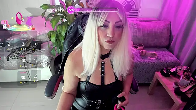 Snapshot of anyclark_ chatting on 02-23-26, 12:19 anyclark online show from 02-23-26, 12:19