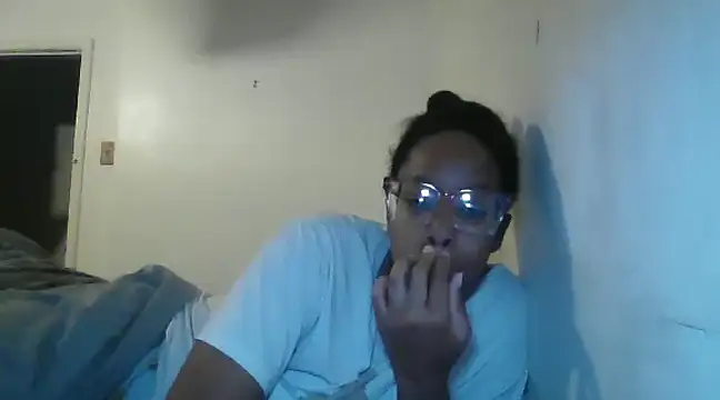 Snapshot of madamsensuale chatting on 12-07-24, 06:43 madamsensuale online show from 12-07-24, 06:43