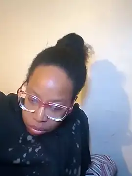 Snapshot of madamsensuale chatting on 01-10-25, 07:35 madamsensuale online show from 01-10-25, 07:35