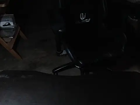 thealfawolf01 online show from 09-28-25, 04:56