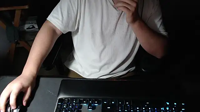 thealfawolf01 online show from 10-13-25, 03:17