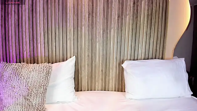 Snapshot of LiaTink chatting on 02-26-26, 05:12 LiaTink online show from 02-26-26, 05:12