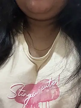 smile pretty online show from 03-12-26, 02:39