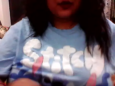 Snapshot of smile_pretty chatting on 06-12-26, 07:46 smile pretty online show from 06-12-26, 07:46