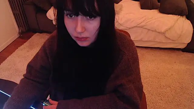 Snapshot of Lynylou chatting on 02-20-25, 06:17 Lynylou online show from 02-20-25, 06:17