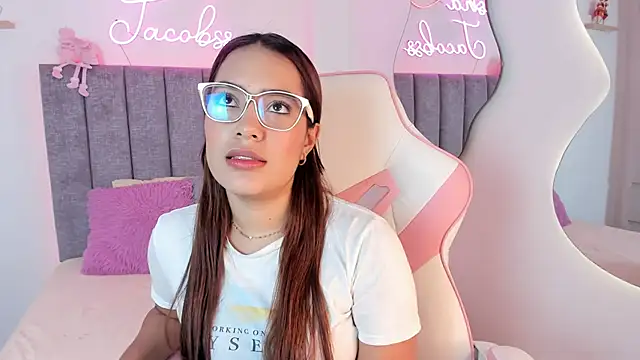 Snapshot of jacobss_gh chatting on 03-10-25, 10:13 jacobss gh online show from 03-10-25, 10:13