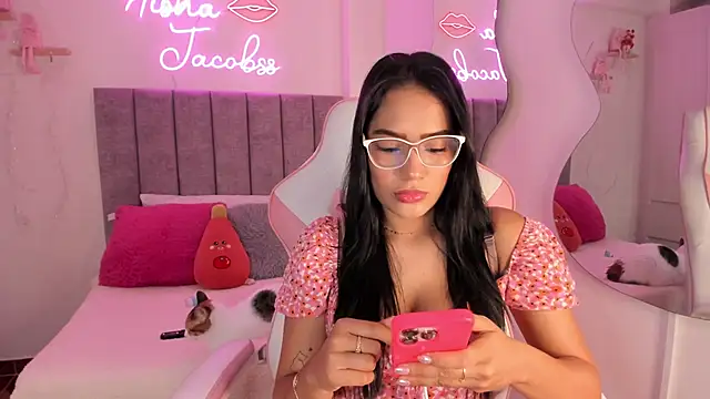 Snapshot of jacobss_gh chatting on 10-01-25, 09:10 jacobss gh online show from 10-01-25, 09:10