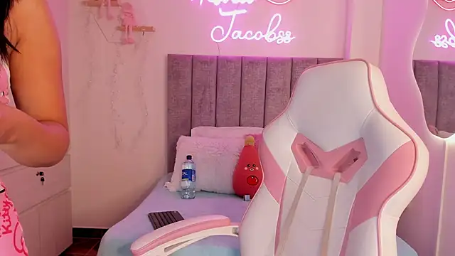 Snapshot of jacobss_gh chatting on 10-25-25, 09:20 jacobss gh online show from 10-25-25, 09:20