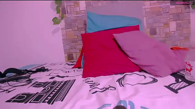 CrazyRousex online show from 07-24-26, 03:54