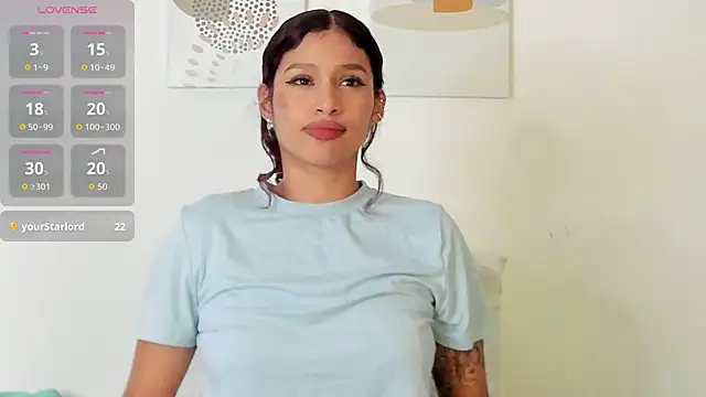Snapshot of SeleneClark chatting on 06-20-26, 10:34 SeleneClark online show from 06-20-26, 10:34
