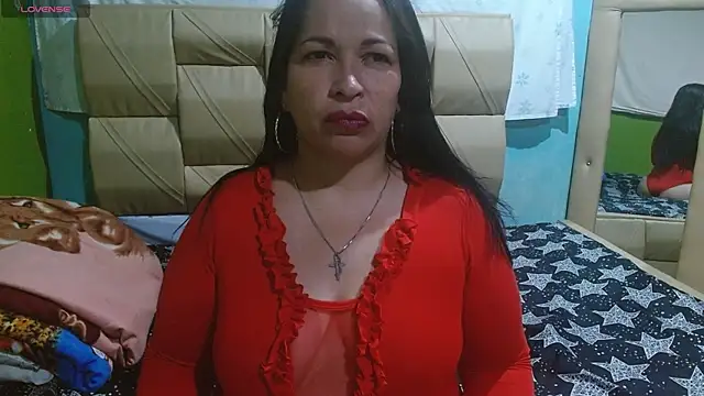 Stefanny Taylor  online show from 10-22-25, 08:19