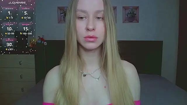 Lily  Devil online show from 01-12-26, 03:50