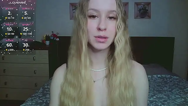 Snapshot of Lily__Devil chatting on 02-11-26, 03:06 Lily Devil online show from 02-11-26, 03:06