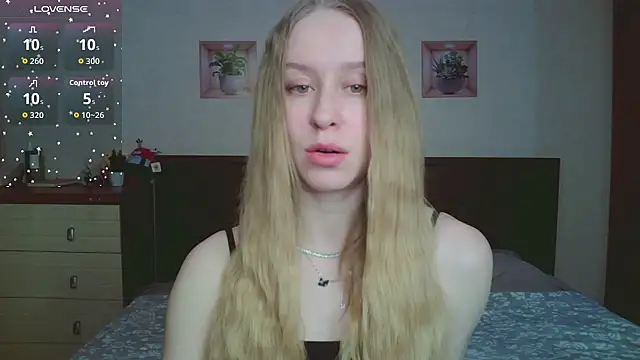 Snapshot of Lily__Devil chatting on 02-28-26, 01:23 Lily Devil online show from 02-28-26, 01:23