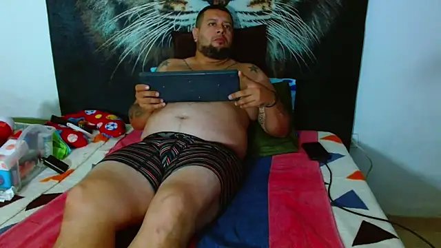 Snapshot of Michaell_Myerss_ chatting on 09-10-25, 12:16 Michaell Myerss  online show from 09-10-25, 12:16