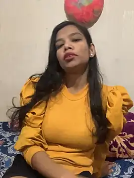 Snapshot of hottiess69 chatting on 03-08-25, 10:43 hottiess69 online show from 03-08-25, 10:43