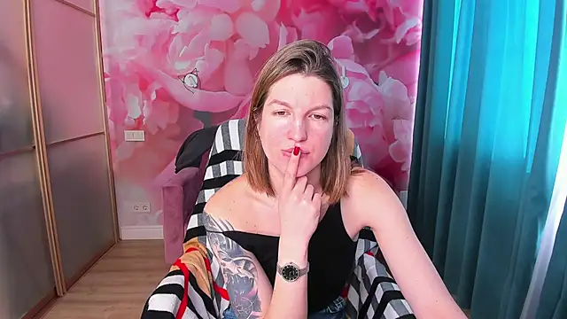 EmilyWalkeri online show from 02-23-25, 06:49