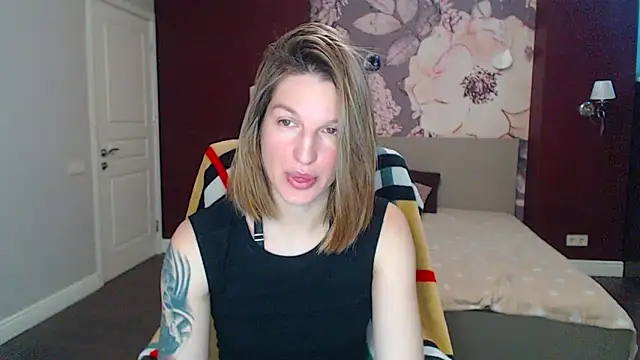 EmilyWalkeri online show from 03-05-25, 08:10