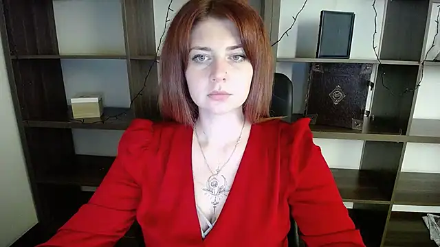Snapshot of Lizzy_Love chatting on 12-12-24, 05:20 Lizzy Love online show from 12-12-24, 05:20