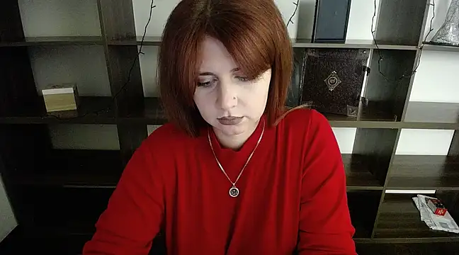 Snapshot of Lizzy_Love chatting on 12-14-24, 04:42 Lizzy Love online show from 12-14-24, 04:42