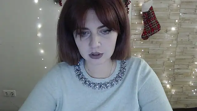 Snapshot of Lizzy_Love chatting on 12-16-24, 07:10 Lizzy Love online show from 12-16-24, 07:10