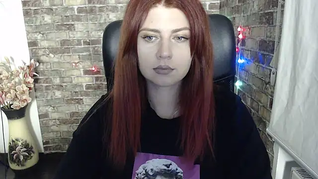 Snapshot of Lizzy_Love chatting on 01-17-25, 07:27 Lizzy Love online show from 01-17-25, 07:27
