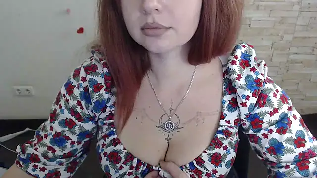 Snapshot of Lizzy_Love chatting on 01-23-25, 03:54 Lizzy Love online show from 01-23-25, 03:54