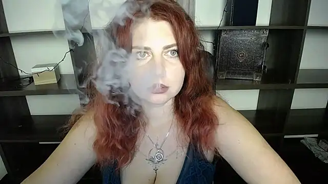 Snapshot of Lizzy_Love chatting on 01-26-25, 02:19 Lizzy Love online show from 01-26-25, 02:19