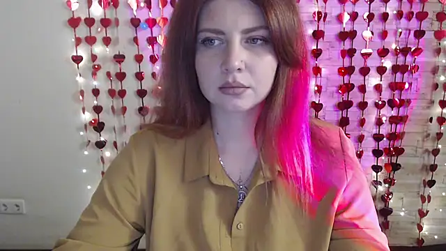 Snapshot of Lizzy_Love chatting on 02-11-25, 02:25 Lizzy Love online show from 02-11-25, 02:25