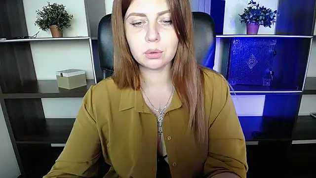Snapshot of Lizzy_Love chatting on 03-14-25, 11:53 Lizzy Love online show from 03-14-25, 11:53