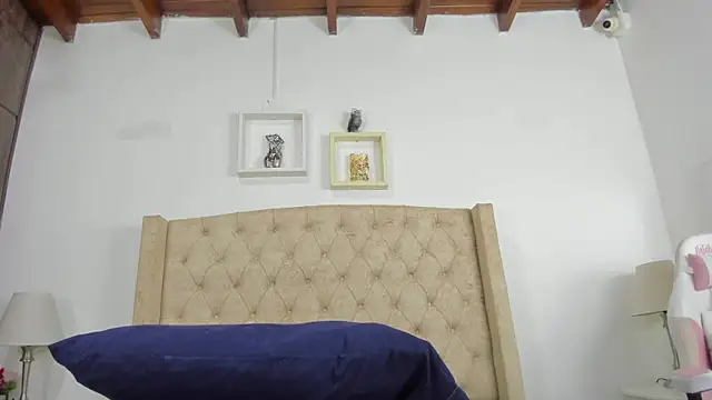 Snapshot of allisson_m chatting on 03-17-25, 12:04 allisson m online show from 03-17-25, 12:04