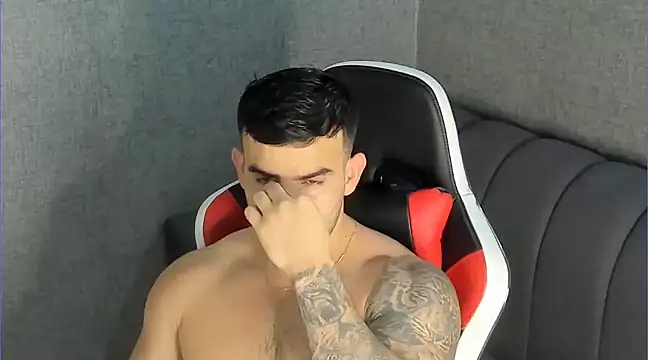 Ricardogo19 online show from 02-03-25, 01:09