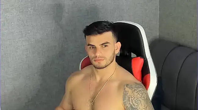 Ricardogo19 online show from 02-15-25, 08:22