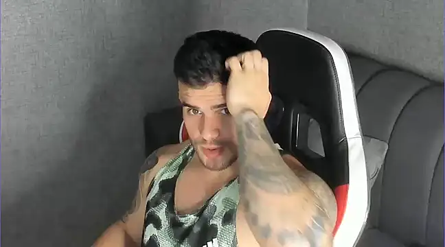 Ricardogo19 online show from 03-13-25, 07:39